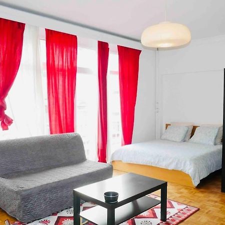 Ixelles: Superbe Appartement, Idealement Situe Brüksel Dış mekan fotoğraf